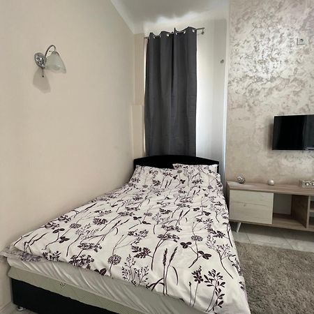 BW Lux Studio Belgrade Luaran gambar